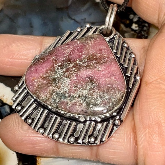 Beautiful Rhodonite Pendant 2” - Picture 11 of 16